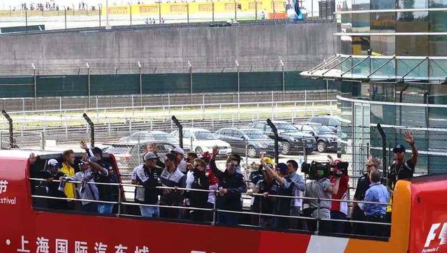 门票价格翻500倍中国年轻人爱上全球最6686体育下载烧钱的运动(图11)
